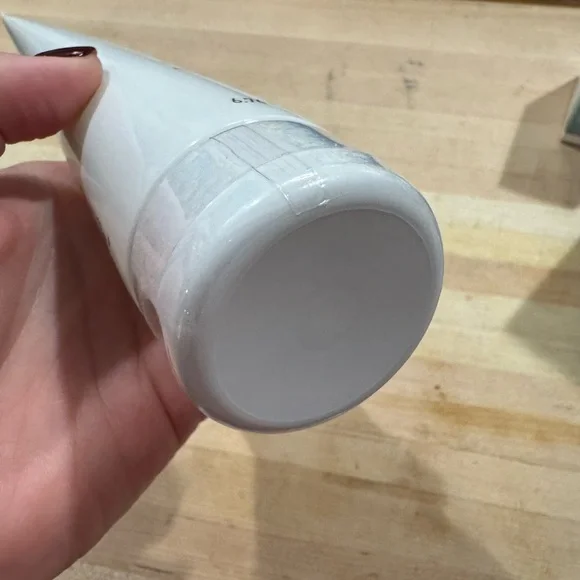 La Roche-Posay Effaclar Medicated Gel Cleanser - White - Picture 8 of 8